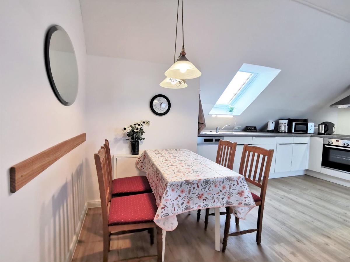 Silberstedt Scholz-Riewerts - Gemuetliches Apartment Mit Kueche Fuer 2 Personen מראה חיצוני תמונה